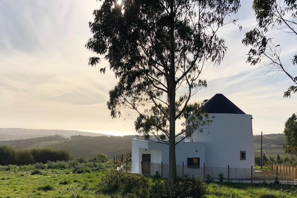 O Moinho 98 - A Cozy Getaway By The Coast Apartment Lourinha  Bagian luar foto