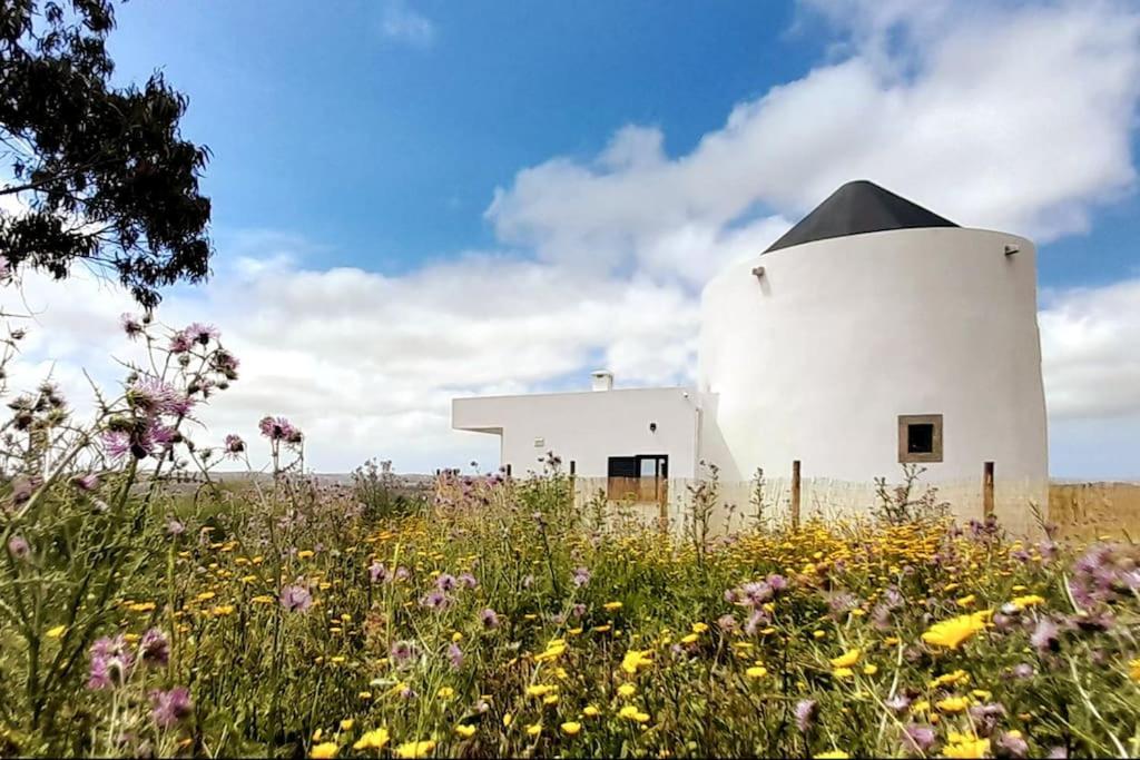 O Moinho 98 - A Cozy Getaway By The Coast Apartment Lourinha  Bagian luar foto